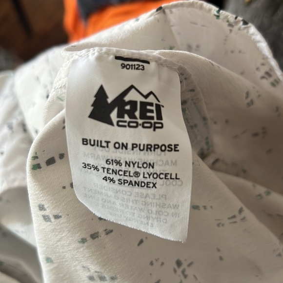 Men’s REI short sleeve button down shirt size S - Picture 7 of 9